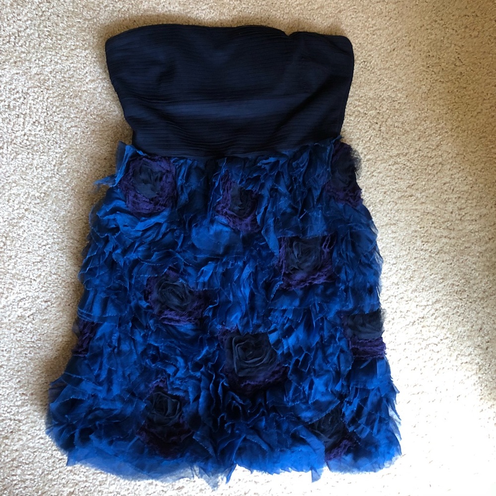 BCBGMAXAZRIA Strapless floral organza dress